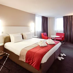 Mercure Centre Saxe Lafayette מלון