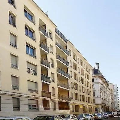 城市公寓里昂迪尔加利巴尔迪酒店